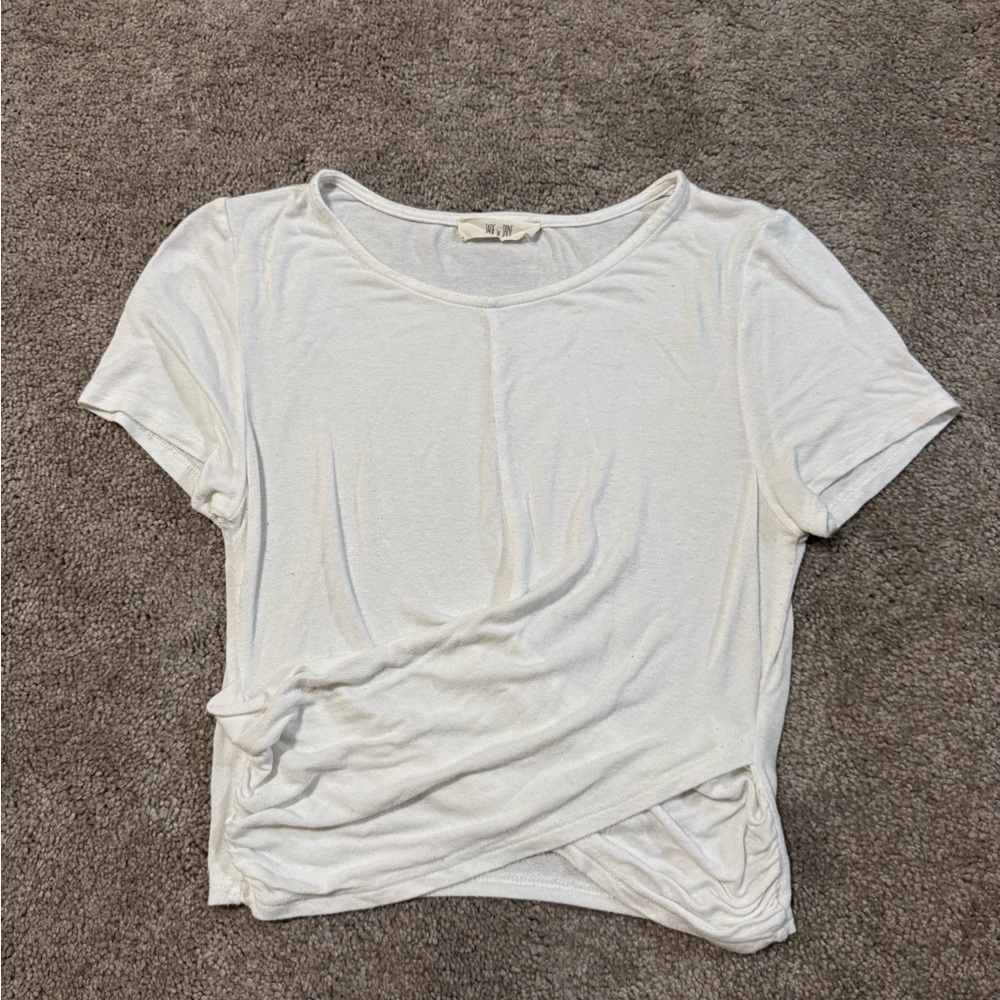 Chic White Short Sleeve Women's Tee